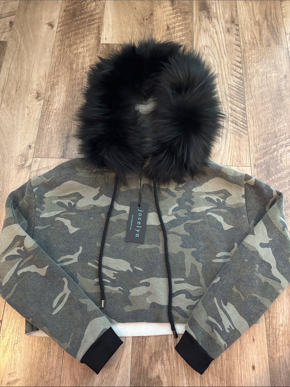 Jocelyn Alien Army Hoodie Khaki Camo crop hoodies with removable fur size small